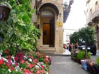 Proserpina Enna 3*,